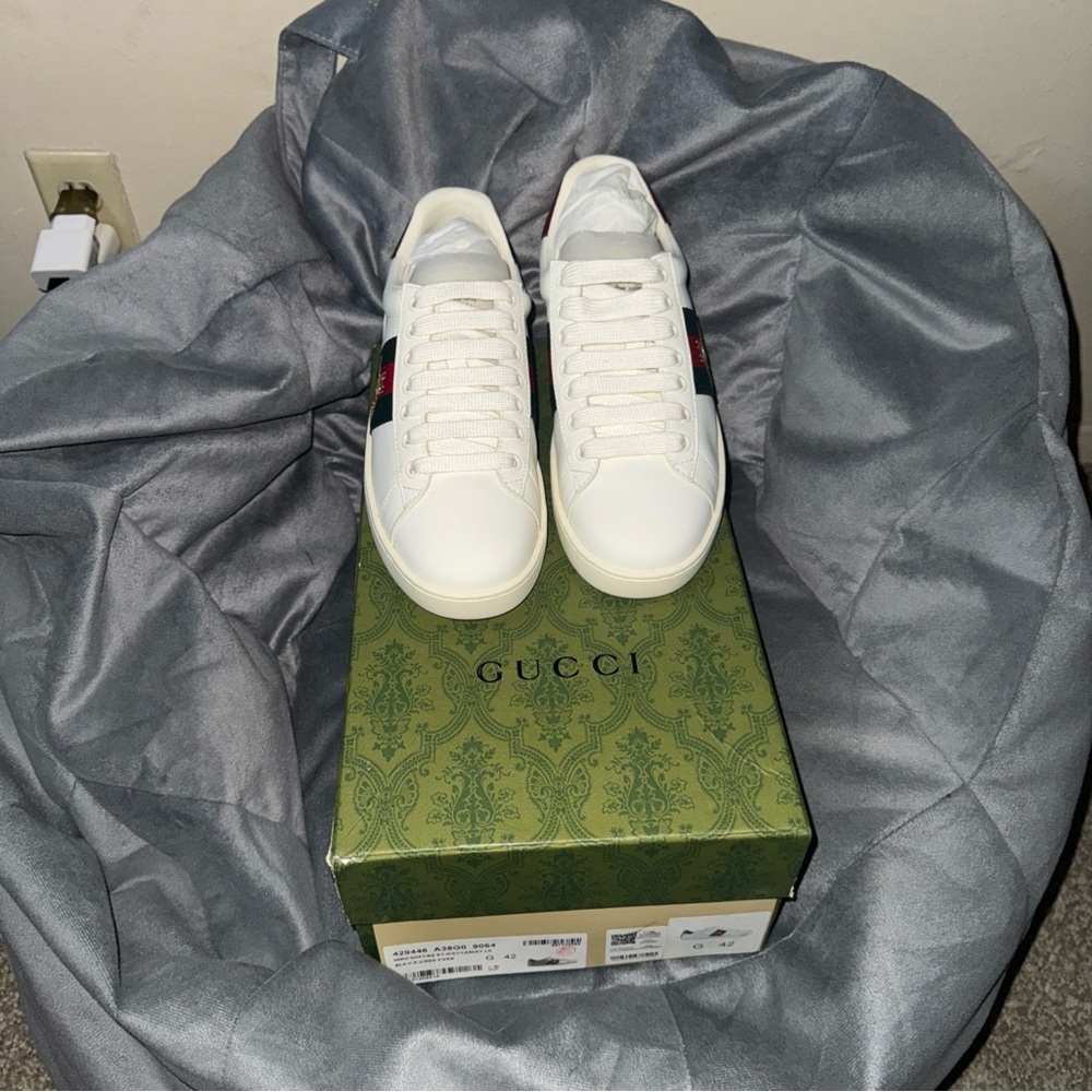 Gucci Ace Small Bee Sneakers Men’s Size 8 Classic Designer Shoes - Picture 16 of 17